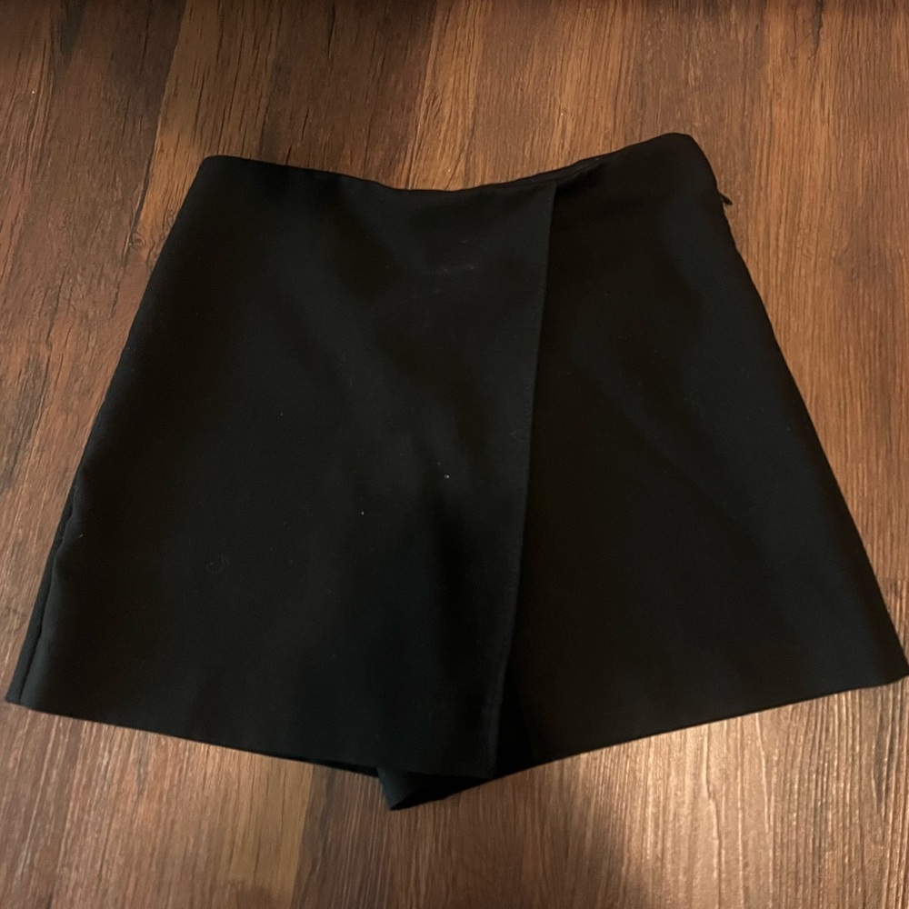 zara skort